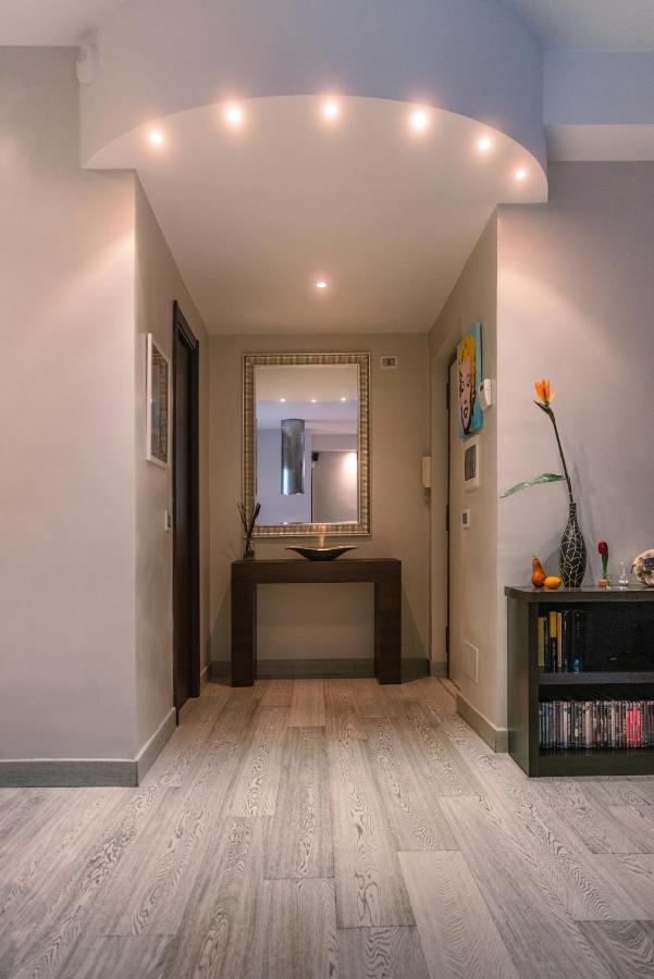 Luxury In Front Of Ponte Milvio Appartement Rome